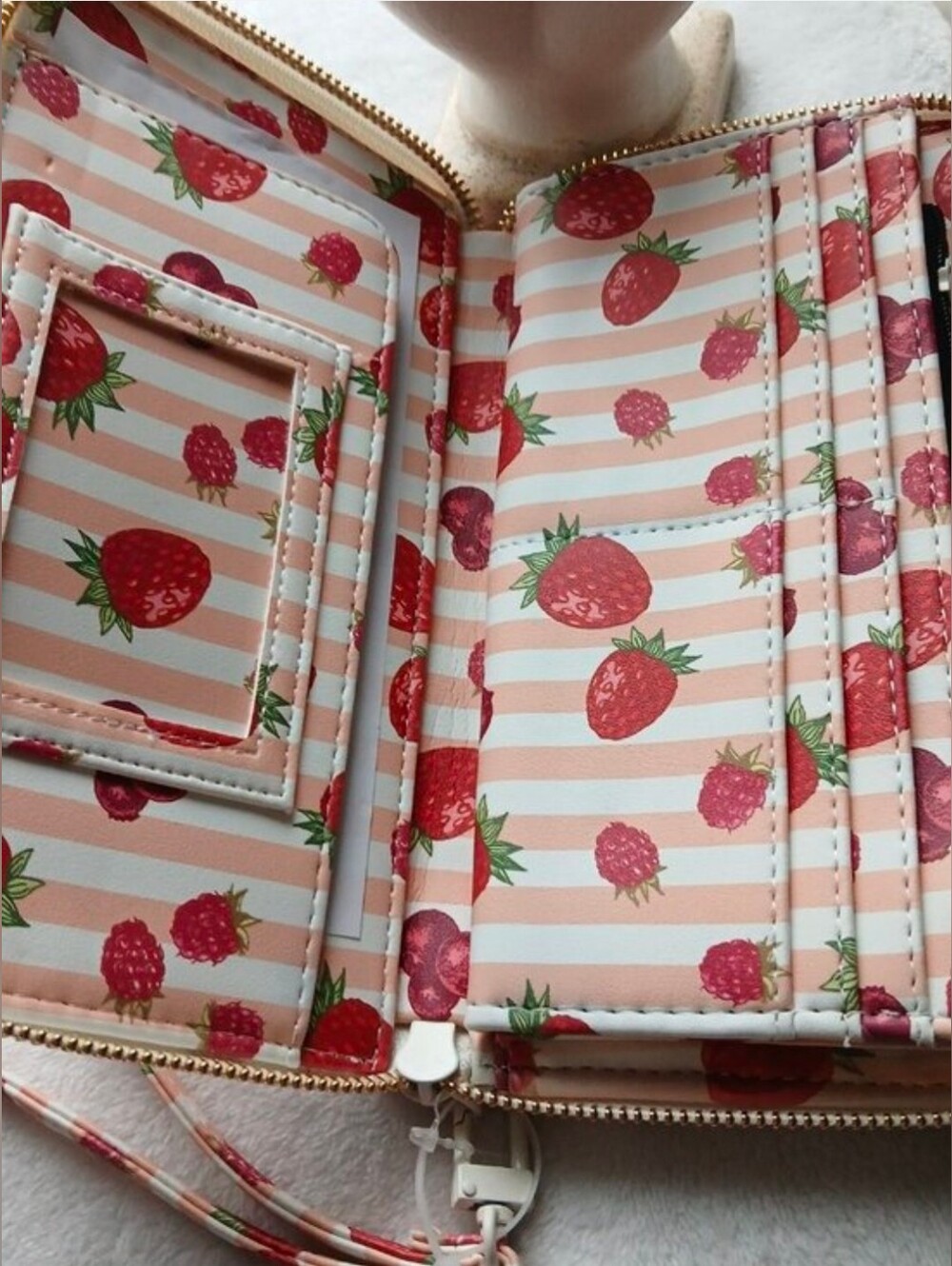 Betsey Johnson NWT Pink Strawberry Zip-Around Wallet MSRP$58 - Picture 6 of 11